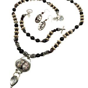 Handmade Jewelry Set ~ Wild Horse Garnet W/ White Topaz, Garnet, Shell & Pewter